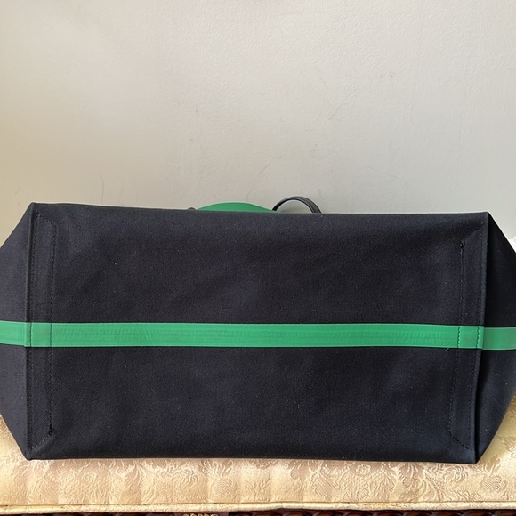 Burberry Graffiti reversibele canvas Tote. - Picture 11 of 14